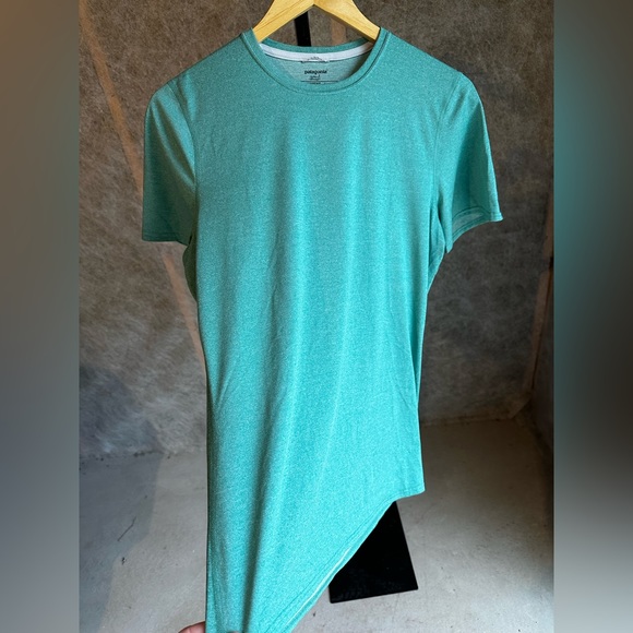 Patagonia Women’s Green Capilene1 Silk Weight Athletic Tee Size L - Picture 7 of 7
